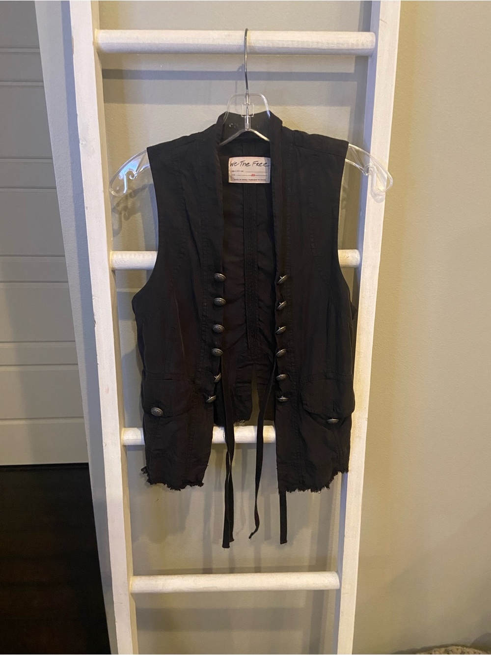 We The Free Black Sleeveless Button Vest with Ties - Picture 5 of 9